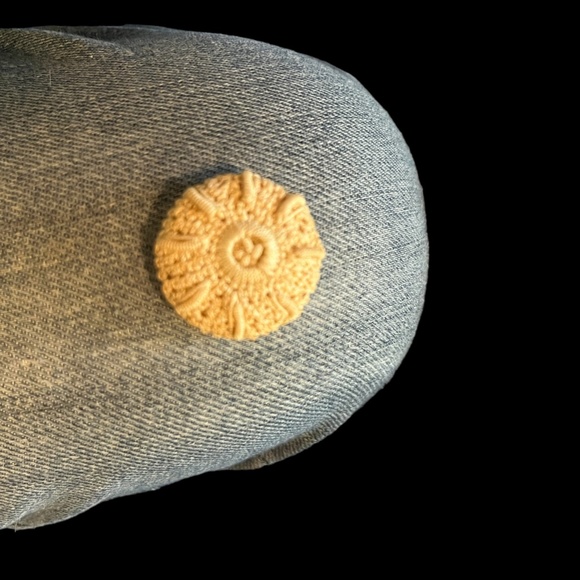 11 Antique Crochet Buttons - Picture 3 of 3